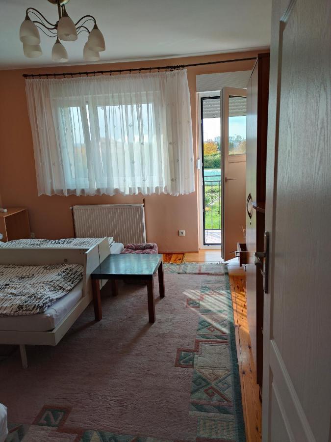 Noclegi Nowogrodziec Buitenkant foto